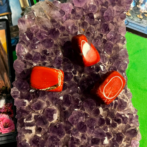Piedra de Jaspe Rojo Ritualizado